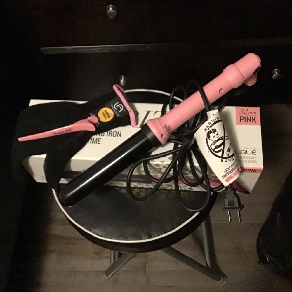 Curling iron, new, never use